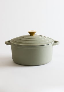 George Collective - Cast Iron Round Casserole 26cm - Matte Sage/Gold Lid
