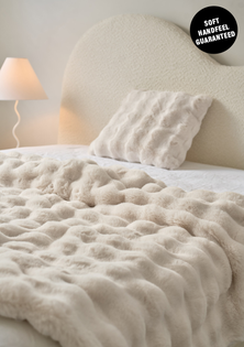 George Collective - SUPERSOFT Bubble Faux Rabbit Fur Throw - Natural Latte