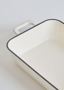 George Collective - Cast Iron Roasting Dish 34cm - Matte Crème