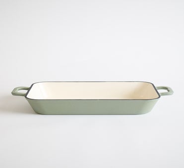 George Collective - Cast Iron Roasting Dish 34cm - Matte Sage